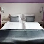 Hotel Am Alten Park 3*