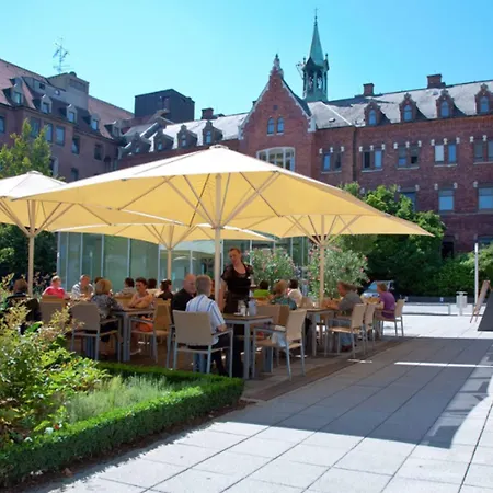 Hotel Am Alten Park 3*