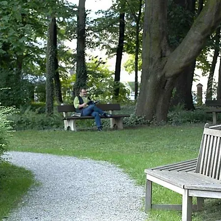 Отель Am Alten Park 3*